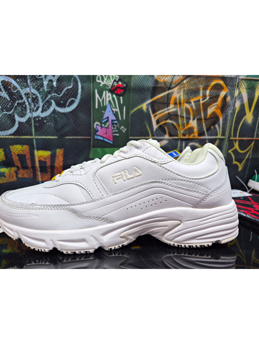 FILA Memory Workshift Low Top Slip Resistant Sneaker White mens 12M 1SGW0002-100